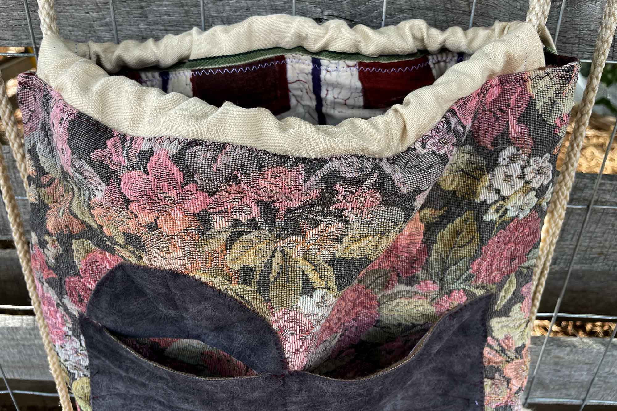 Flowers & Suede:
unique suede double pocket